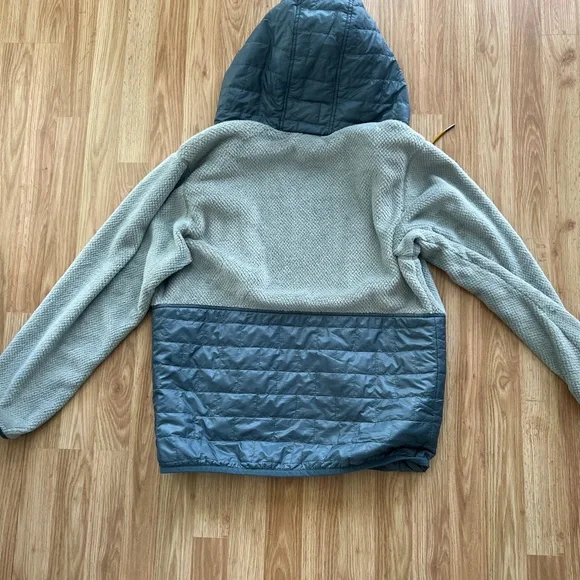 Patagonia Jacket - Picture 2 of 5